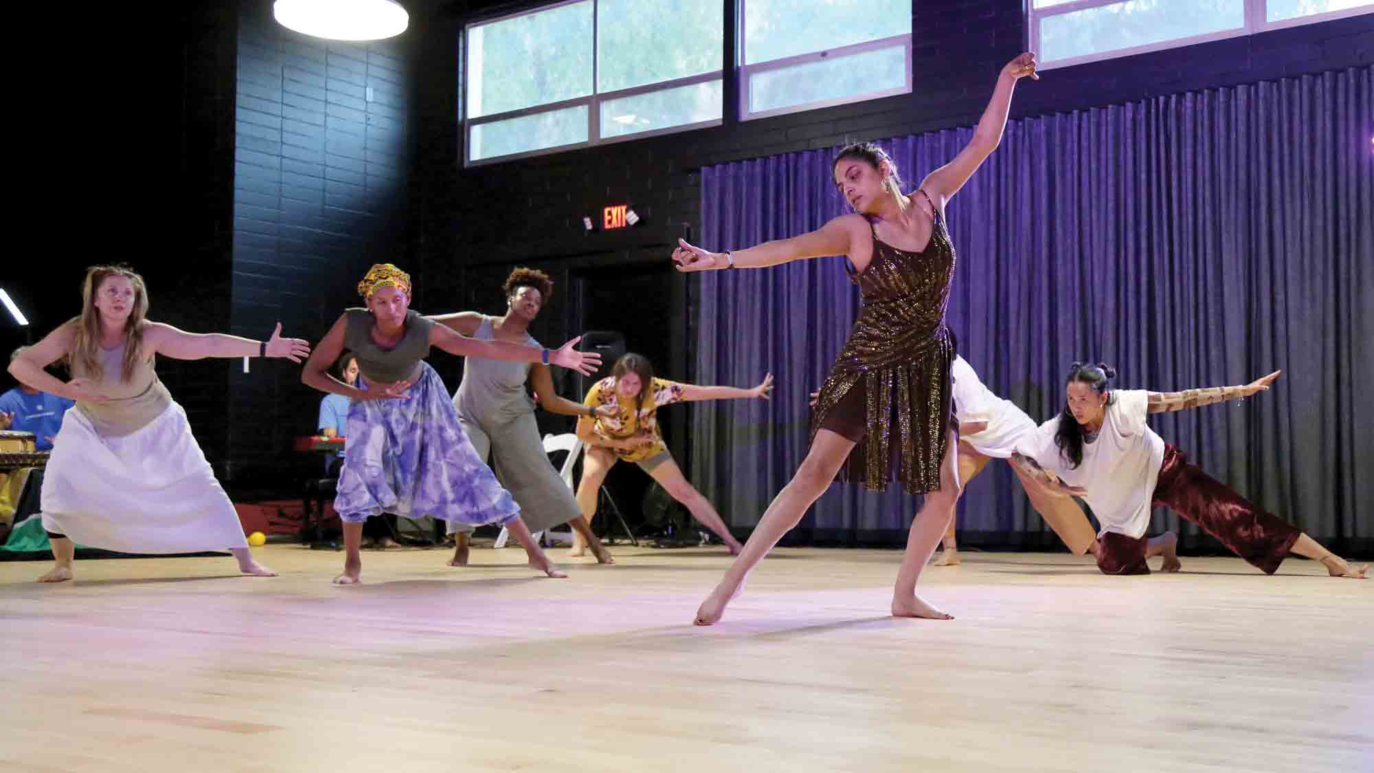 Sarah Ysordia dances.